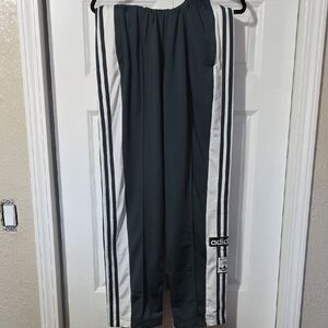 listing-status-banner